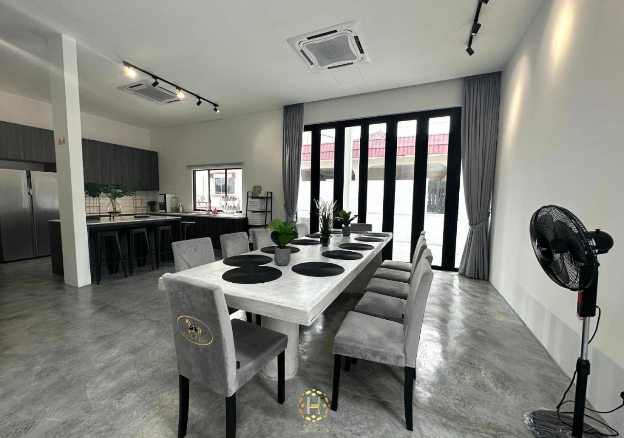 The Luxurious 27, Johor Bahru Villa Luaran gambar