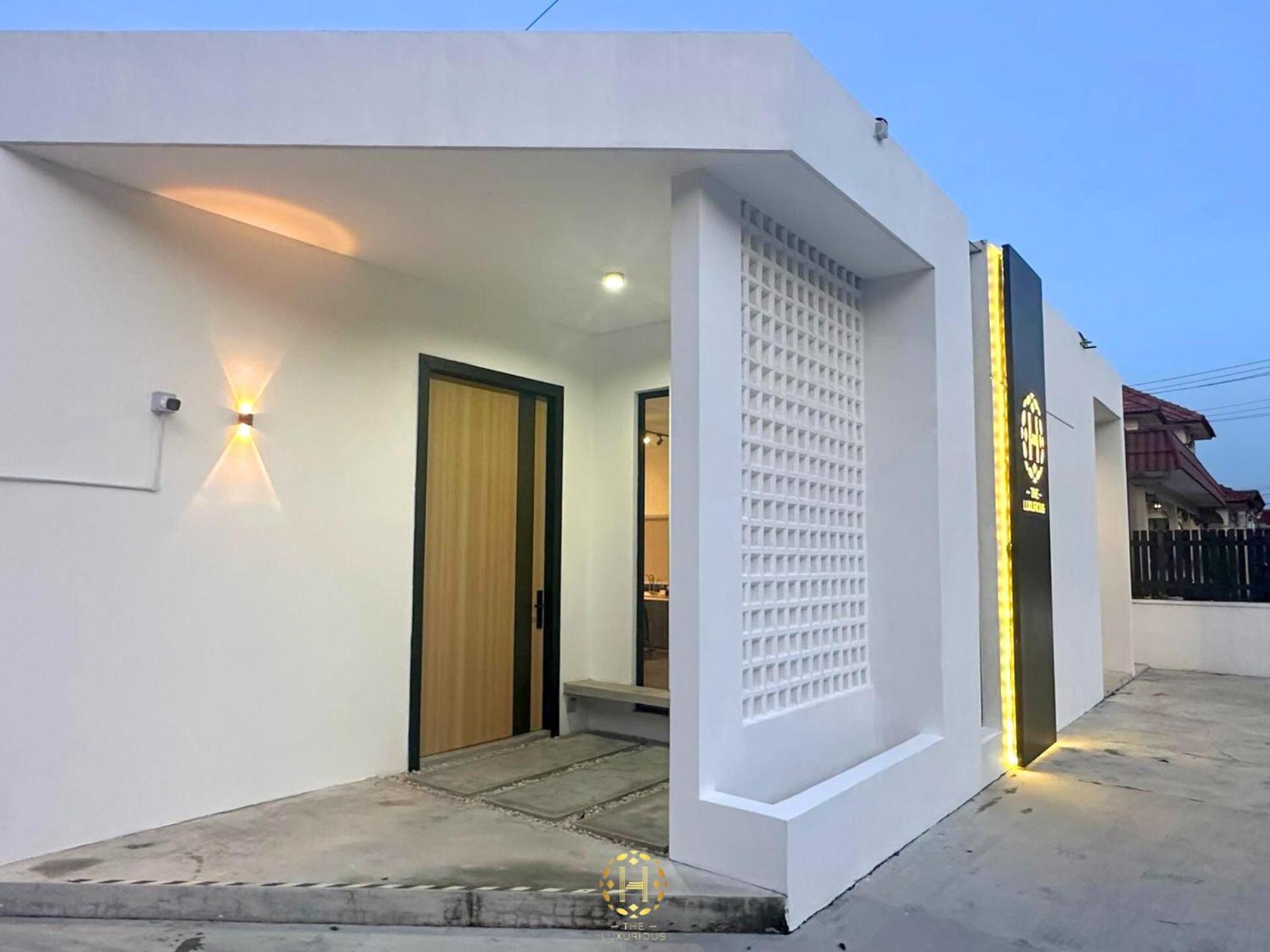 The Luxurious 27, Johor Bahru Villa Luaran gambar
